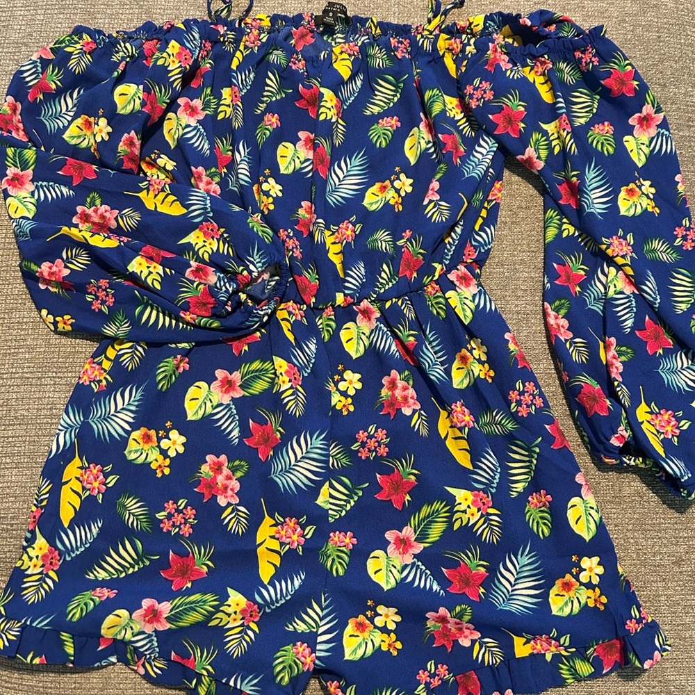 Romper - Picture 2 of 2